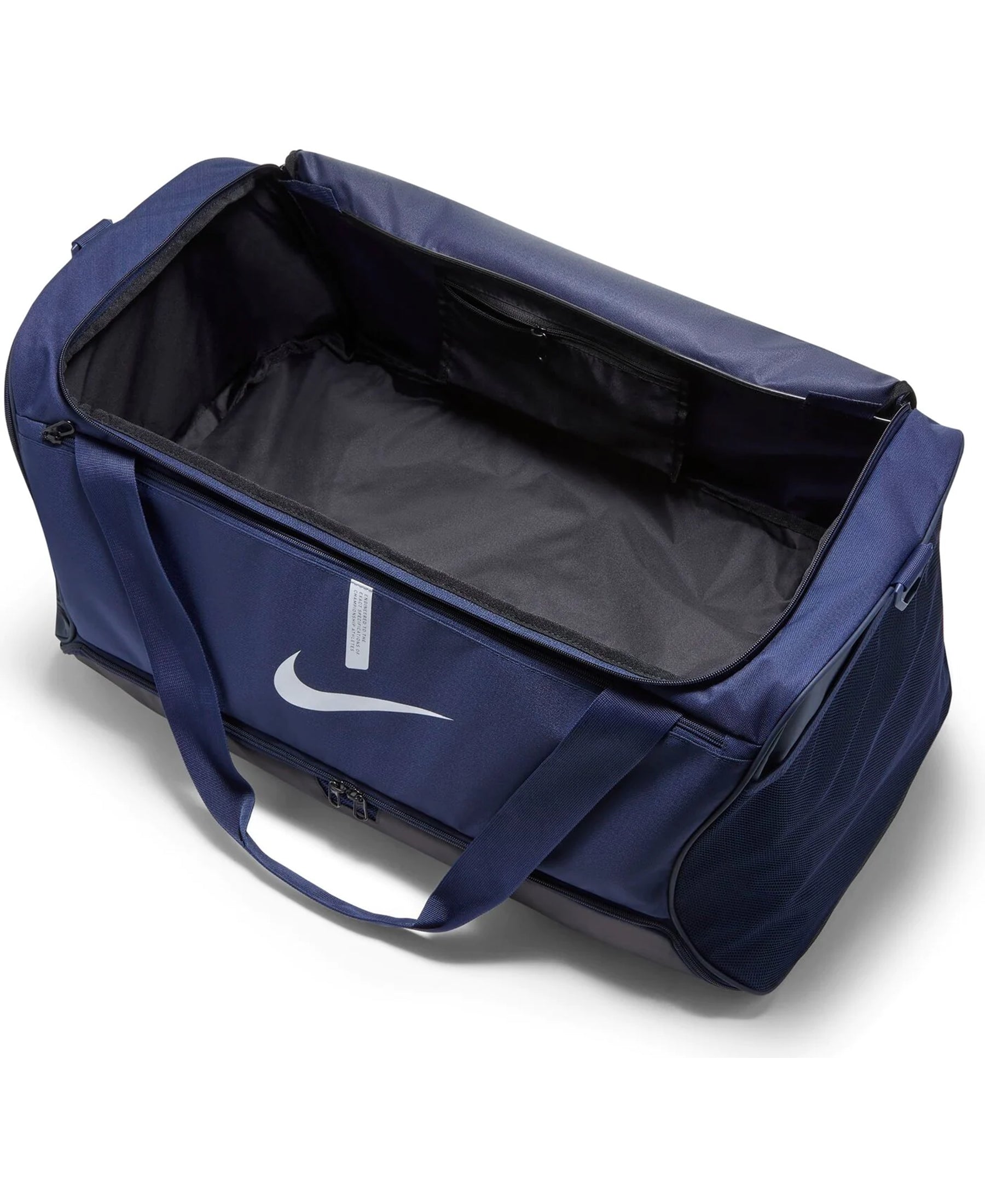 Die Nike Academy Team Duffle Tasche L (CU8089-410) - eine geräumige und funktionale Sporttasche mit Bodenfach, perfekt für den Sport und Alltag. Die ideale Wahl für Sportler und Fitness-Enthusiasten, die auf Qualität und Stil setzen. Bestellen Sie jetzt bei SHOP4TEAMSPORT und seien Sie bestens ausgestattet!