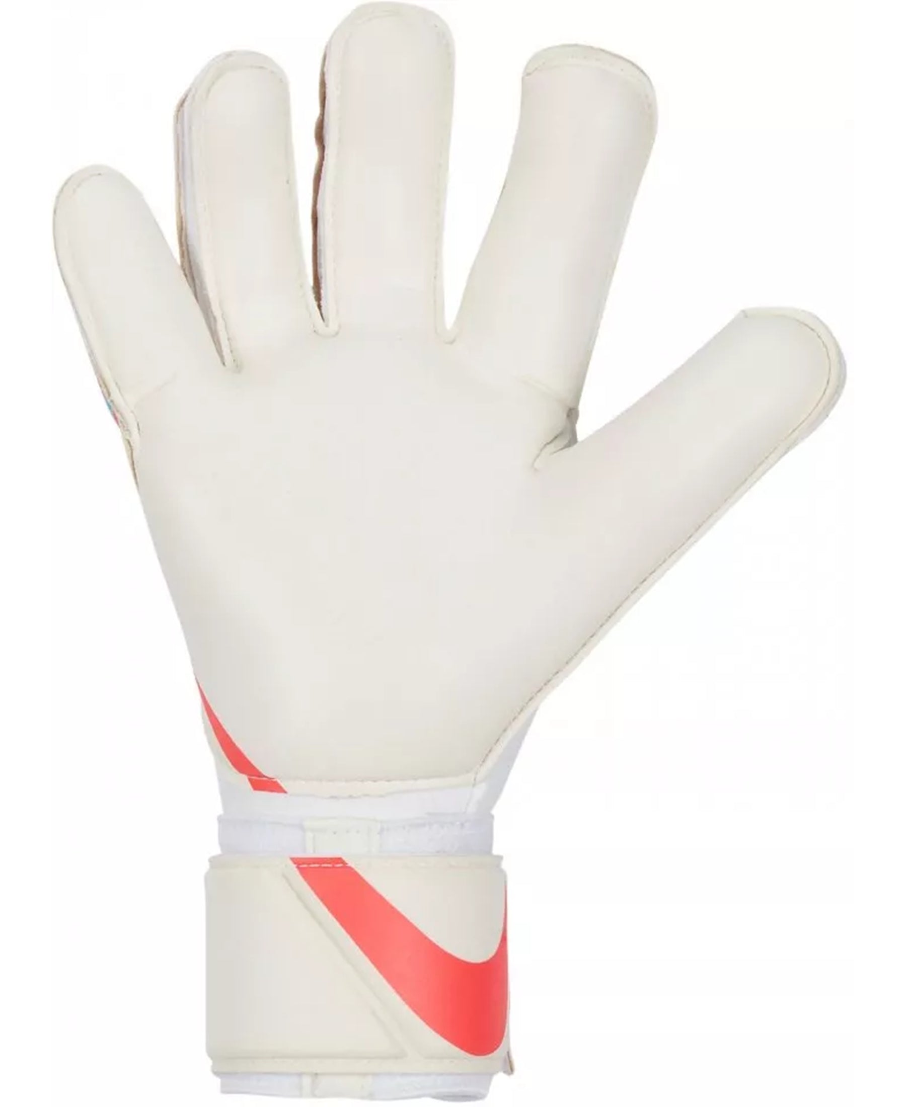 Die Nike GK Grip3 Torwarthandschuhe (Artikelnummer: CN5651-102) bieten hervorragende Leistung für Torhüter. Die Grip3-Technologie mit speziellen Einsätzen auf den Fingern gewährleistet optimalen Halt und bessere Ballkontrolle. Die gepolsterte Handfläche dämpft Aufprälle und schützt bei Paraden. Mit verstellbarem Verschluss für bequeme Passform und atmungsaktivem Material sind sie ideal für Training und Wettkampf. Holen Sie sich diese Handschuhe bei SHOP4TEAMSPORT.